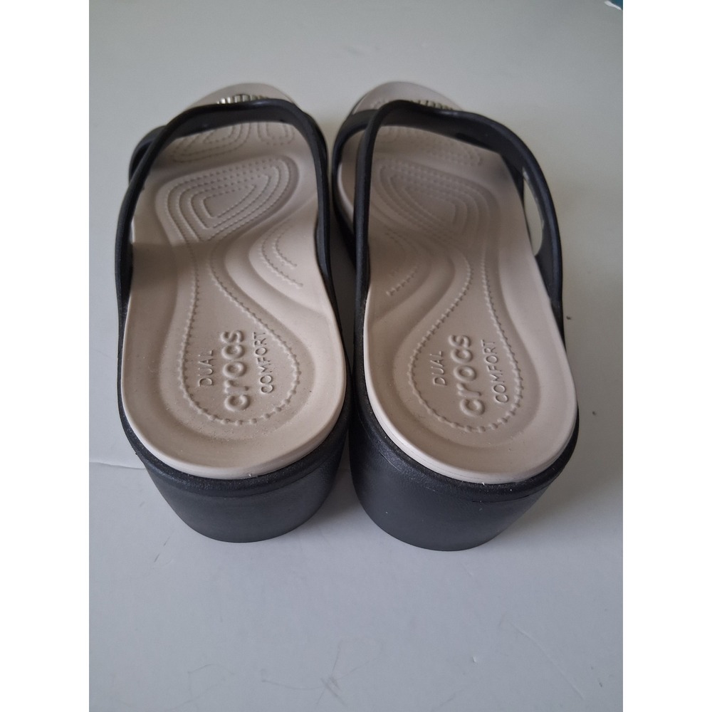 Crocs Wedge Sandals Sz 11W Black Grey Embellished Rhinestone Dual Comfort Travel - Picture 8 of 8